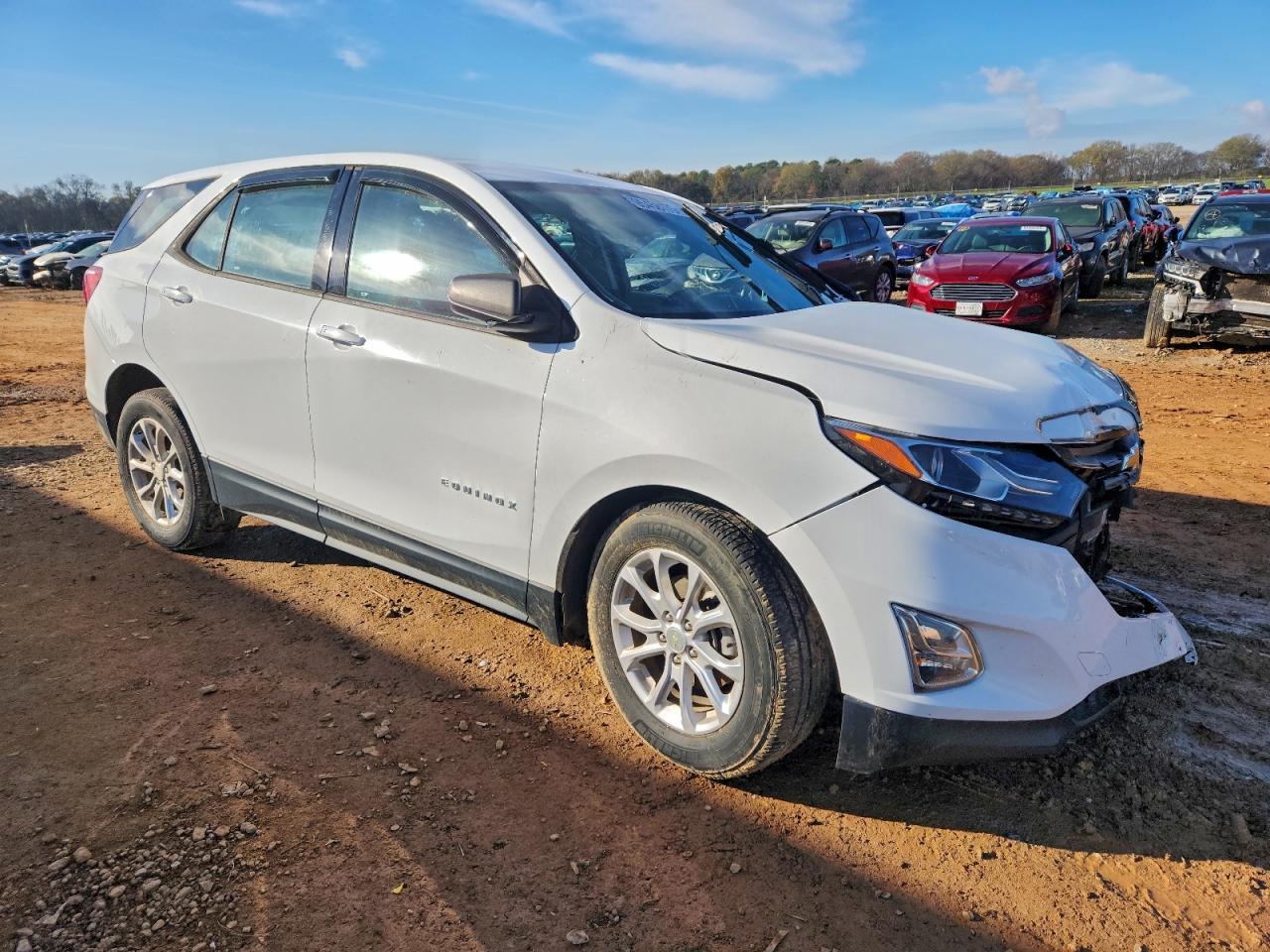 2019 Chevrolet Equinox Ls - Фото 4