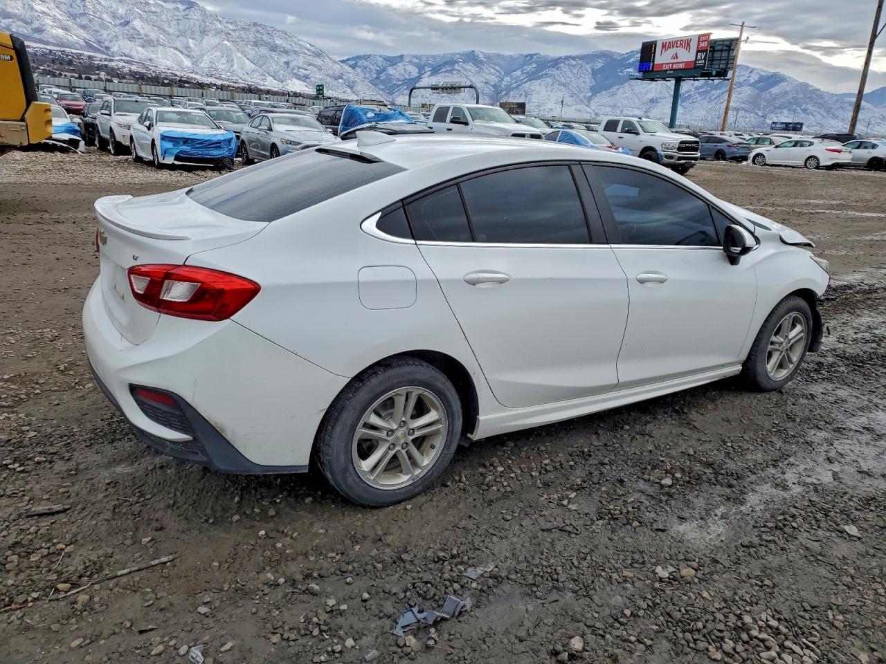 2016 Chevrolet Cruze Lt - Image 3