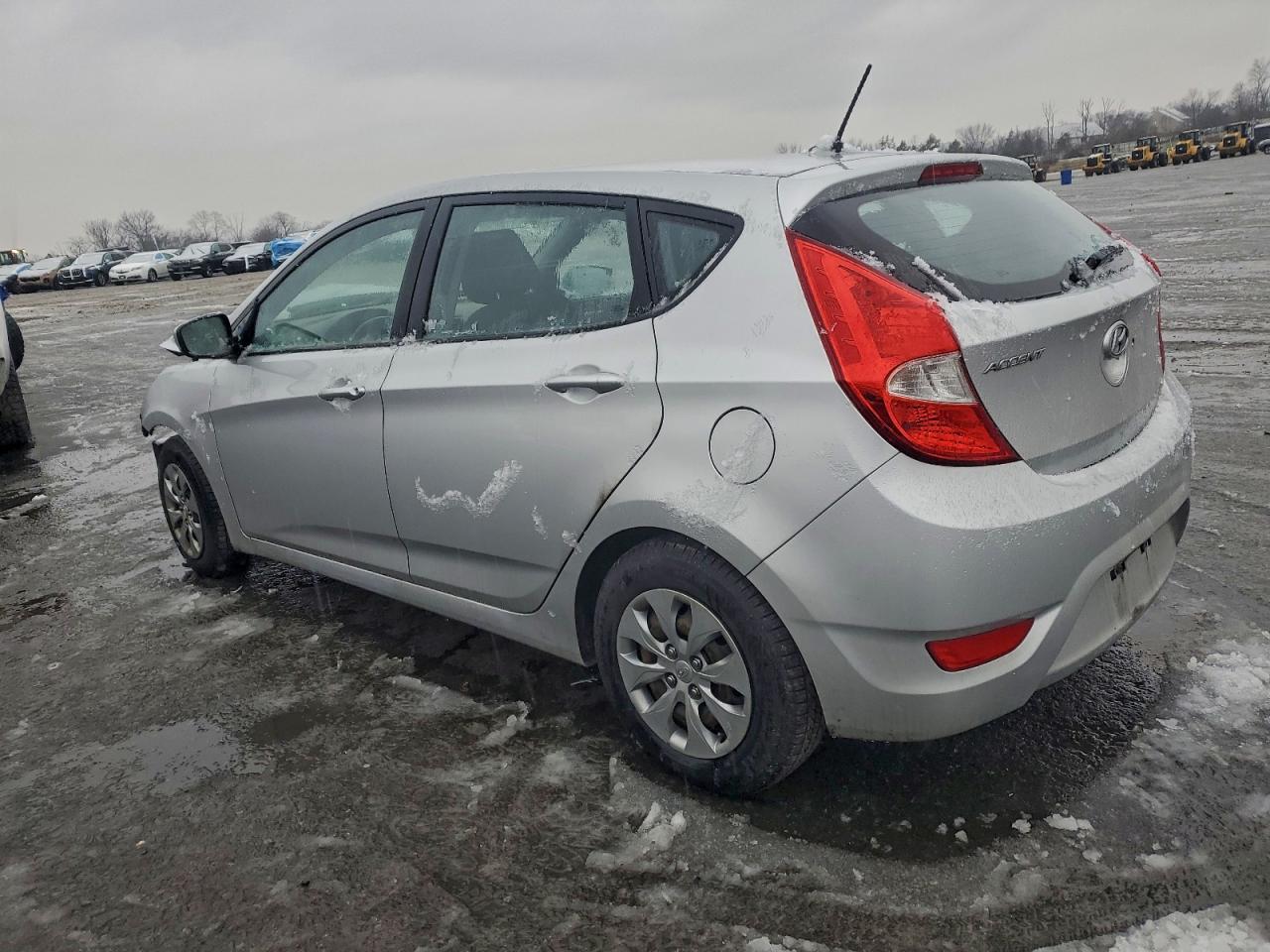 2017 Hyundai Accent Se - Image 2