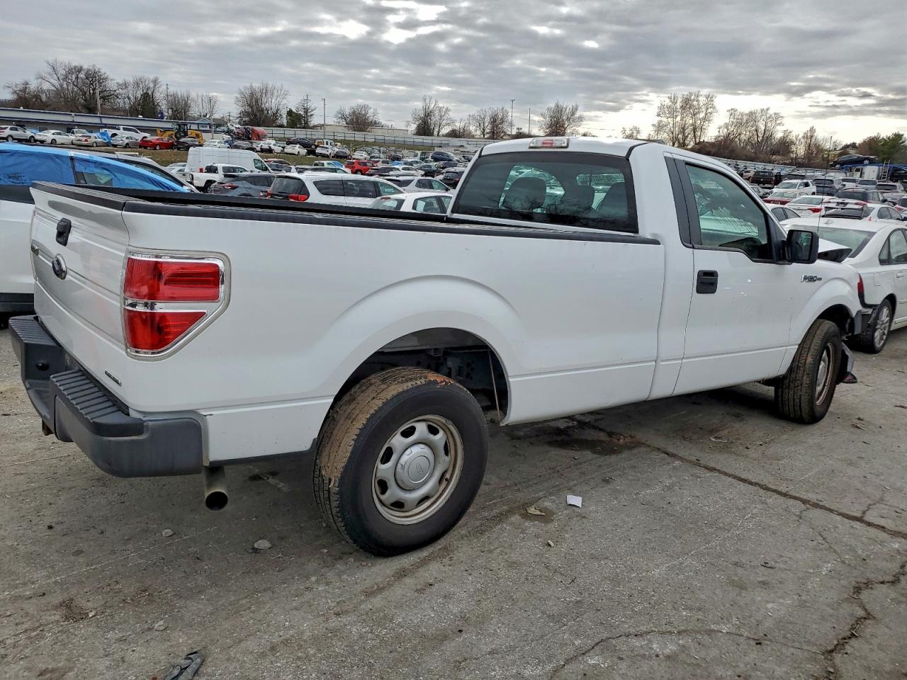 2013 Ford F150 - Фото 3