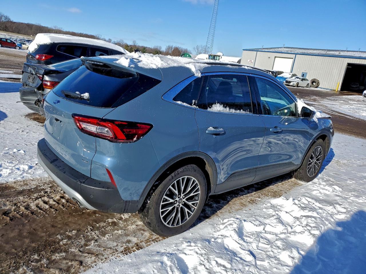 2023 Ford Escape - Фото 3