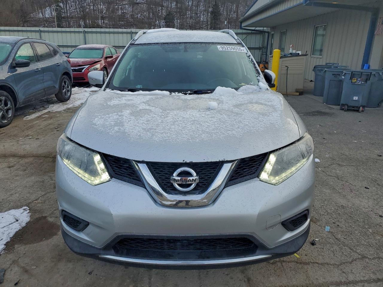 2015 Nissan Rogue S - Фото 5