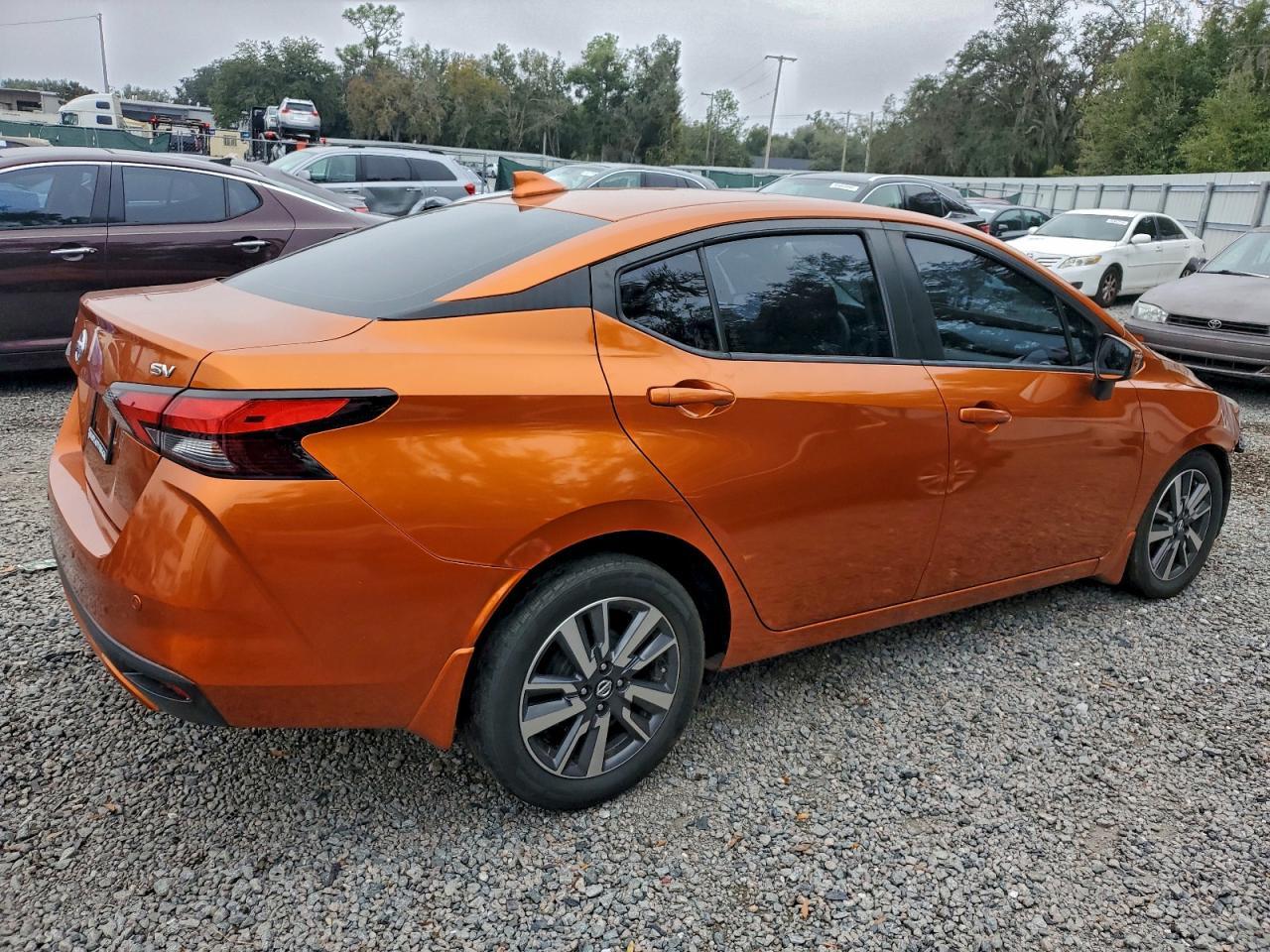 2020 Nissan Versa Sv - Фото 3