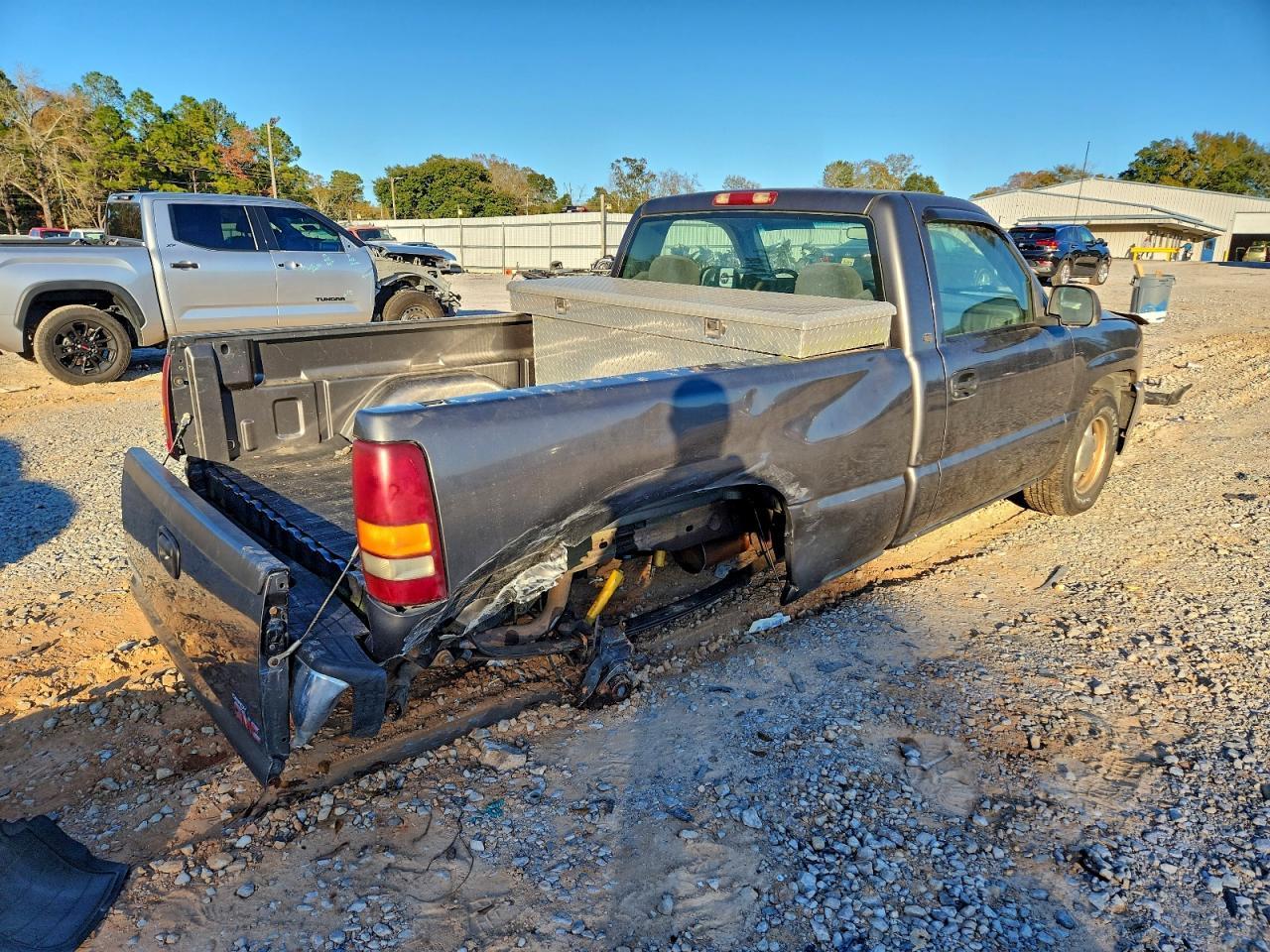 2000 GMC New Sierra C1500 - Фото 3