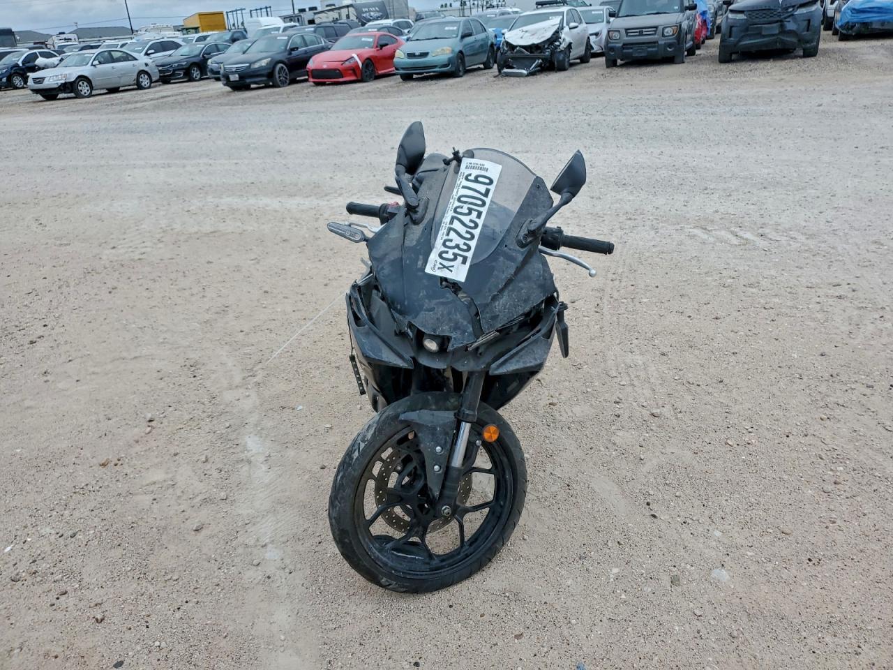 2025 Yamaha Yfz320 A - Image 2