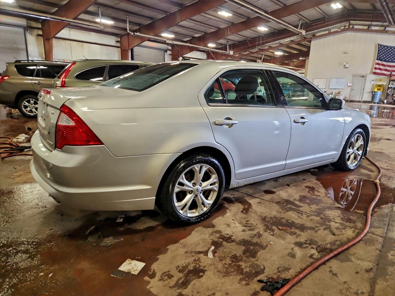 2012 Ford Fusion Se - Фото 3
