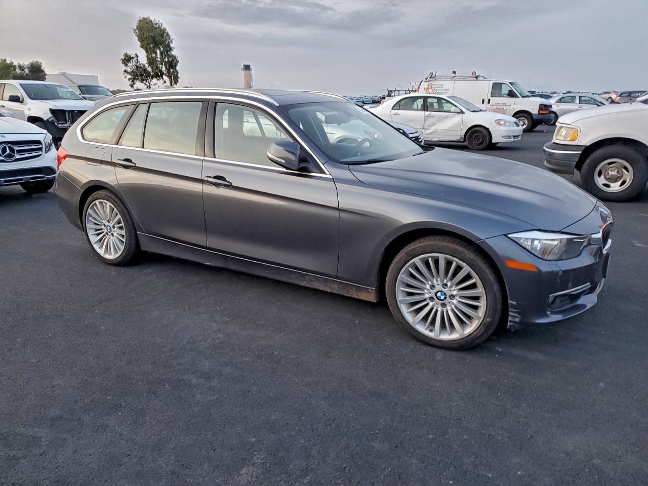 2014 BMW 328 Xi - Фото 4