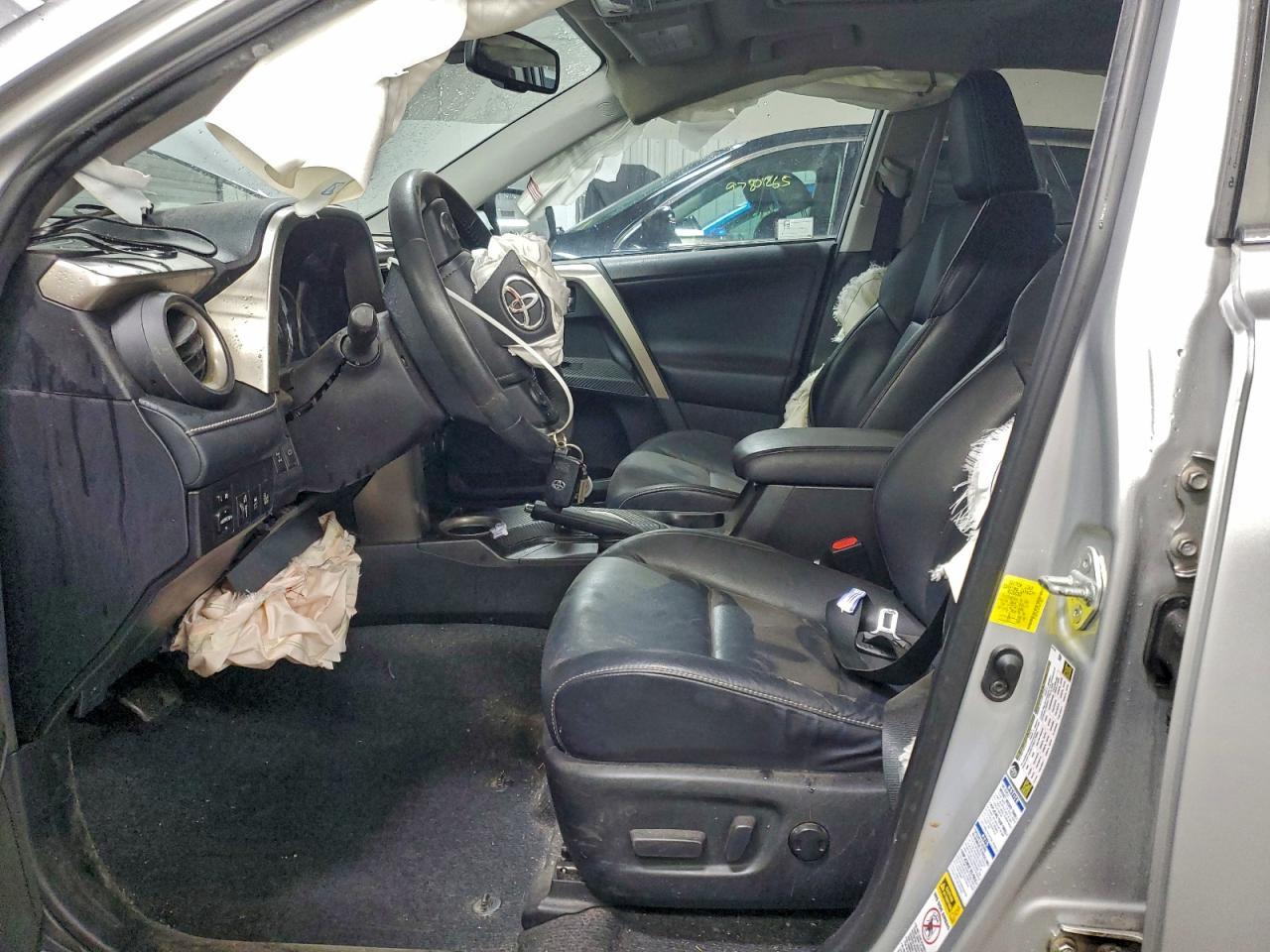 2015 Toyota Rav4 Limited - Image 7