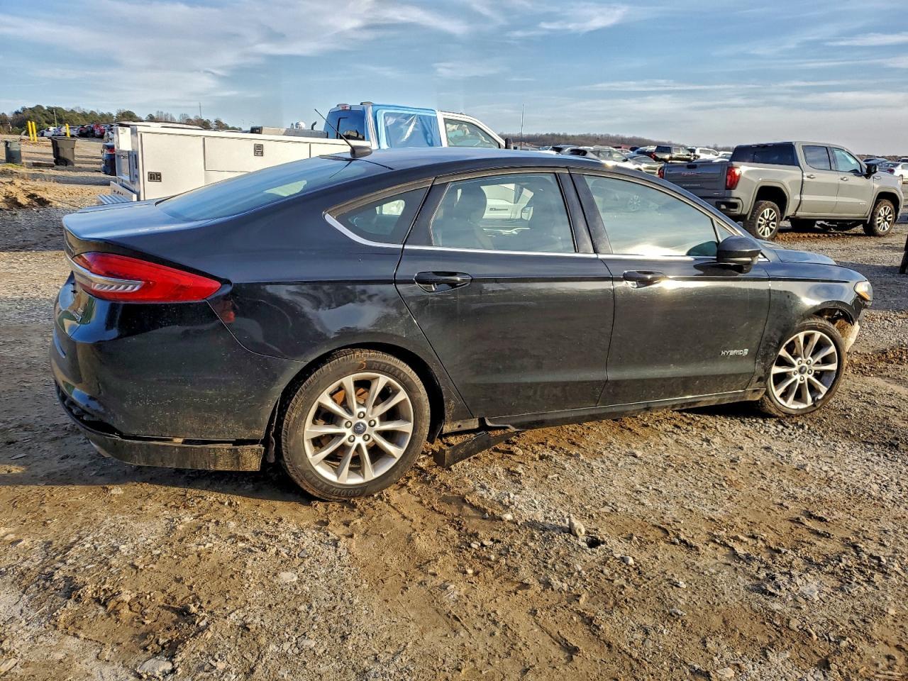 2017 Ford Fusion Se Hybrid - Фото 3
