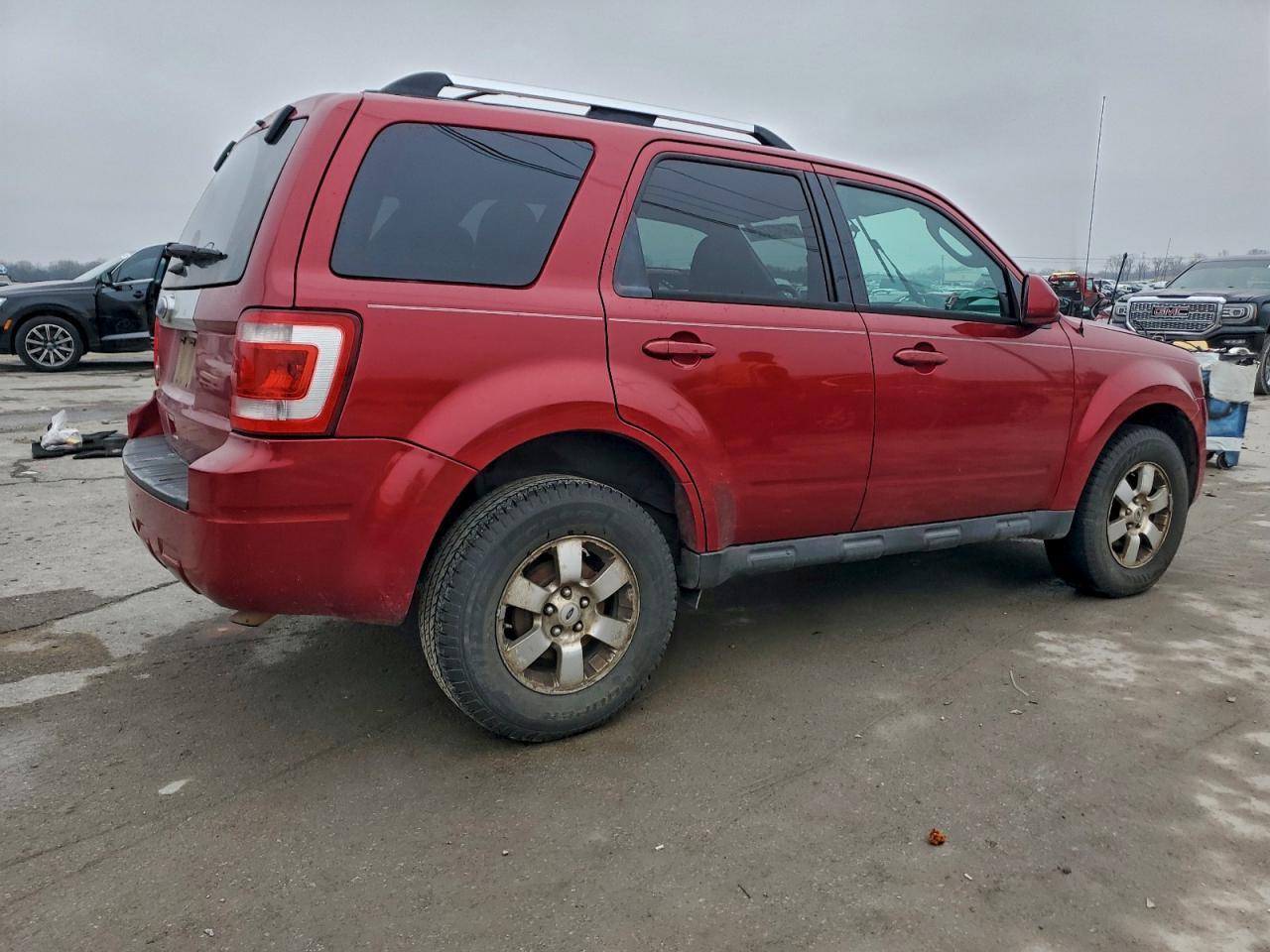 2012 Ford Escape Limited - Image 3