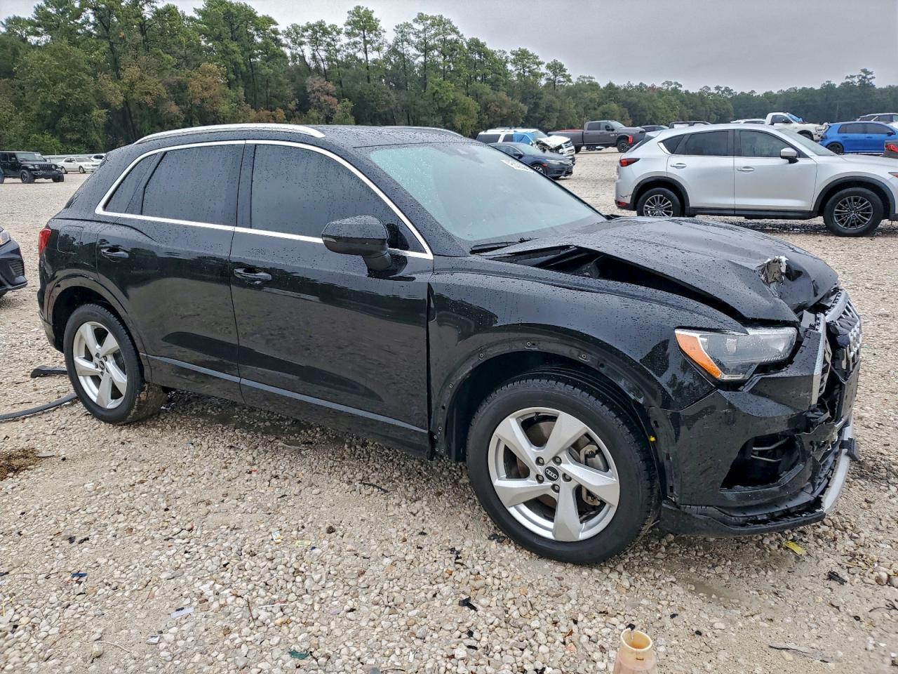 2021 Audi Q3 Premium 40 - Image 4