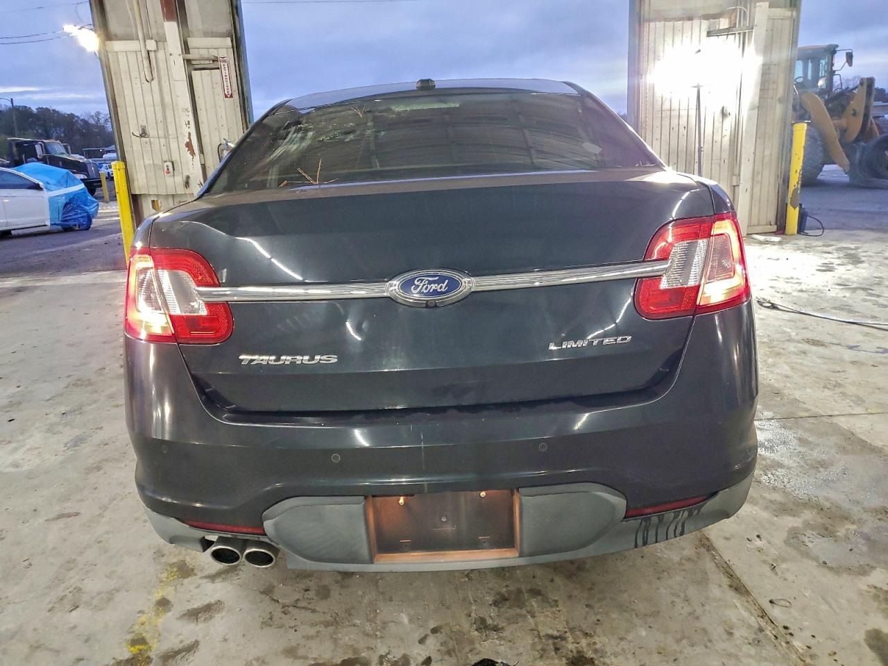 2010 Ford Taurus Limited - Фото 6