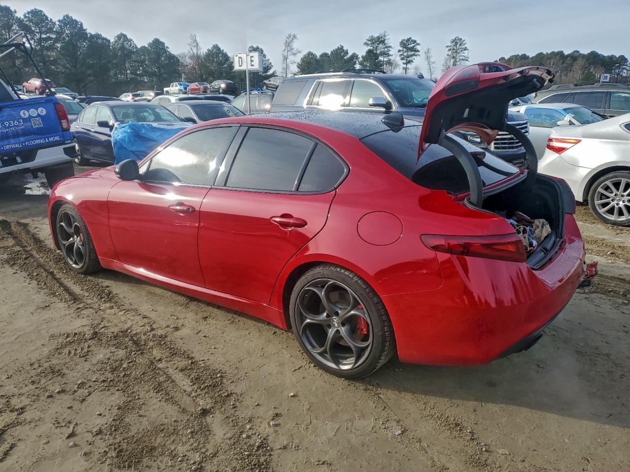 2019 Alfa Romeo Giulia - Image 2