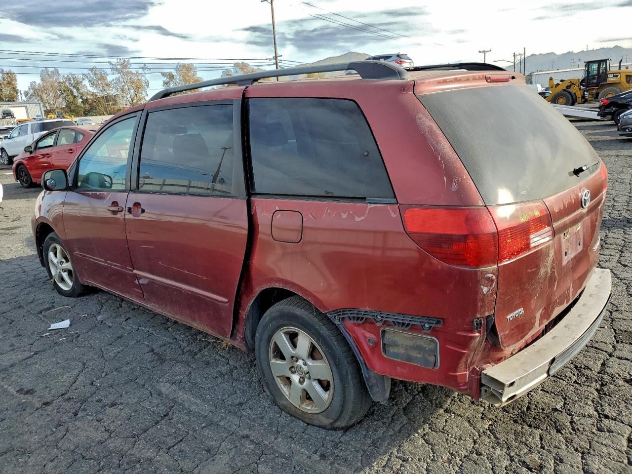 2005 Toyota Sienna - Фото 2
