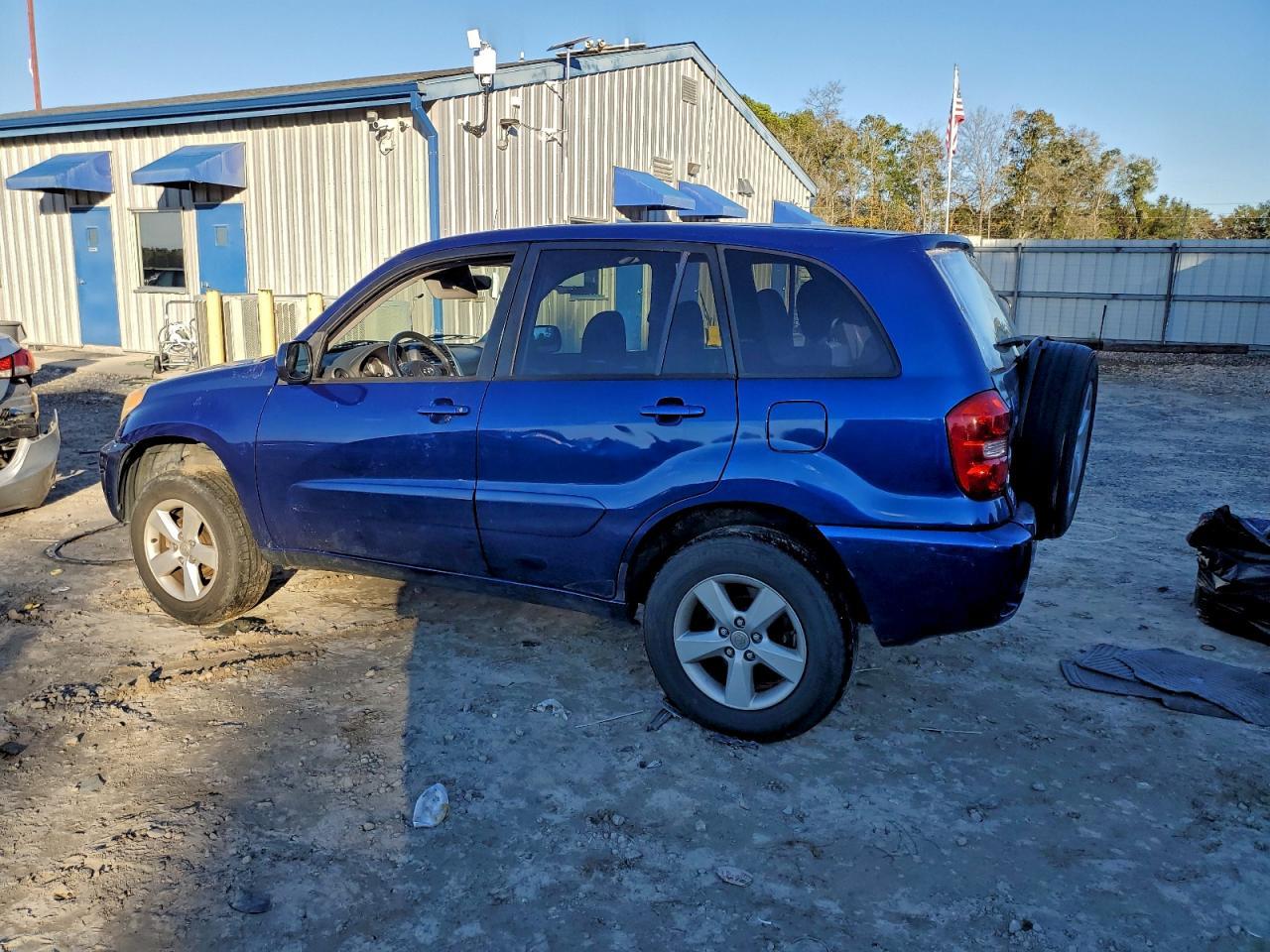 2005 Toyota Rav4 - Image 2