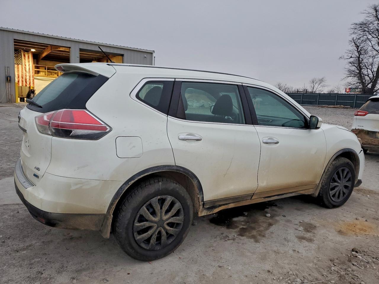 2014 Nissan Rogue S - Image 3