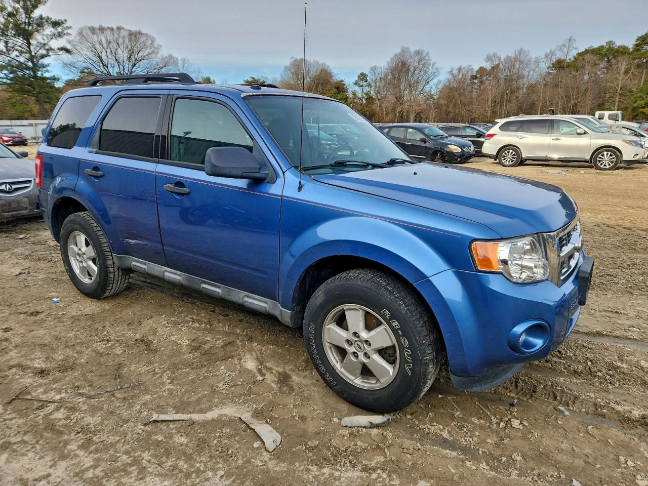 2010 Ford Escape Xlt - Image 4
