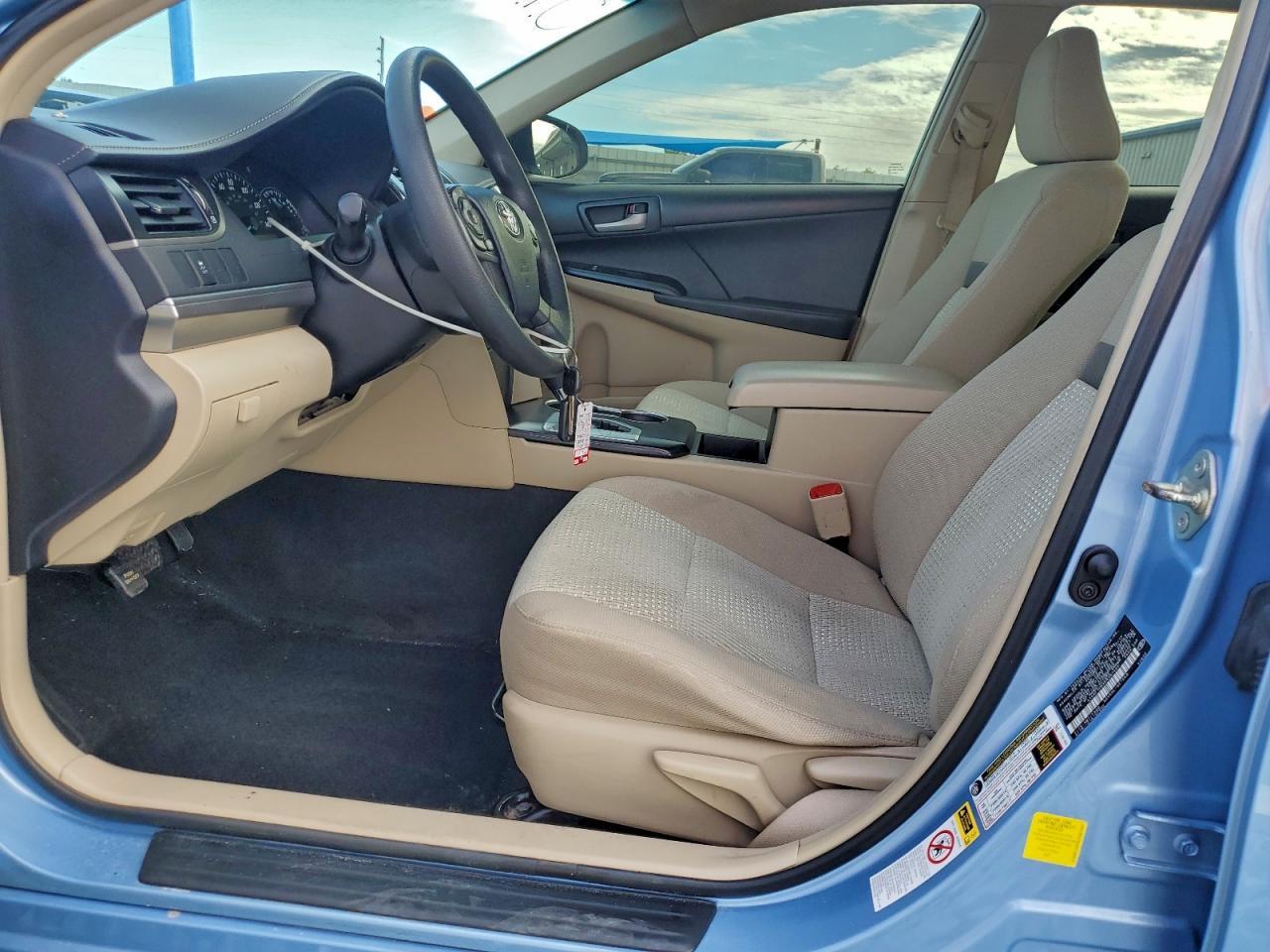 2014 Toyota Camry L - Image 7