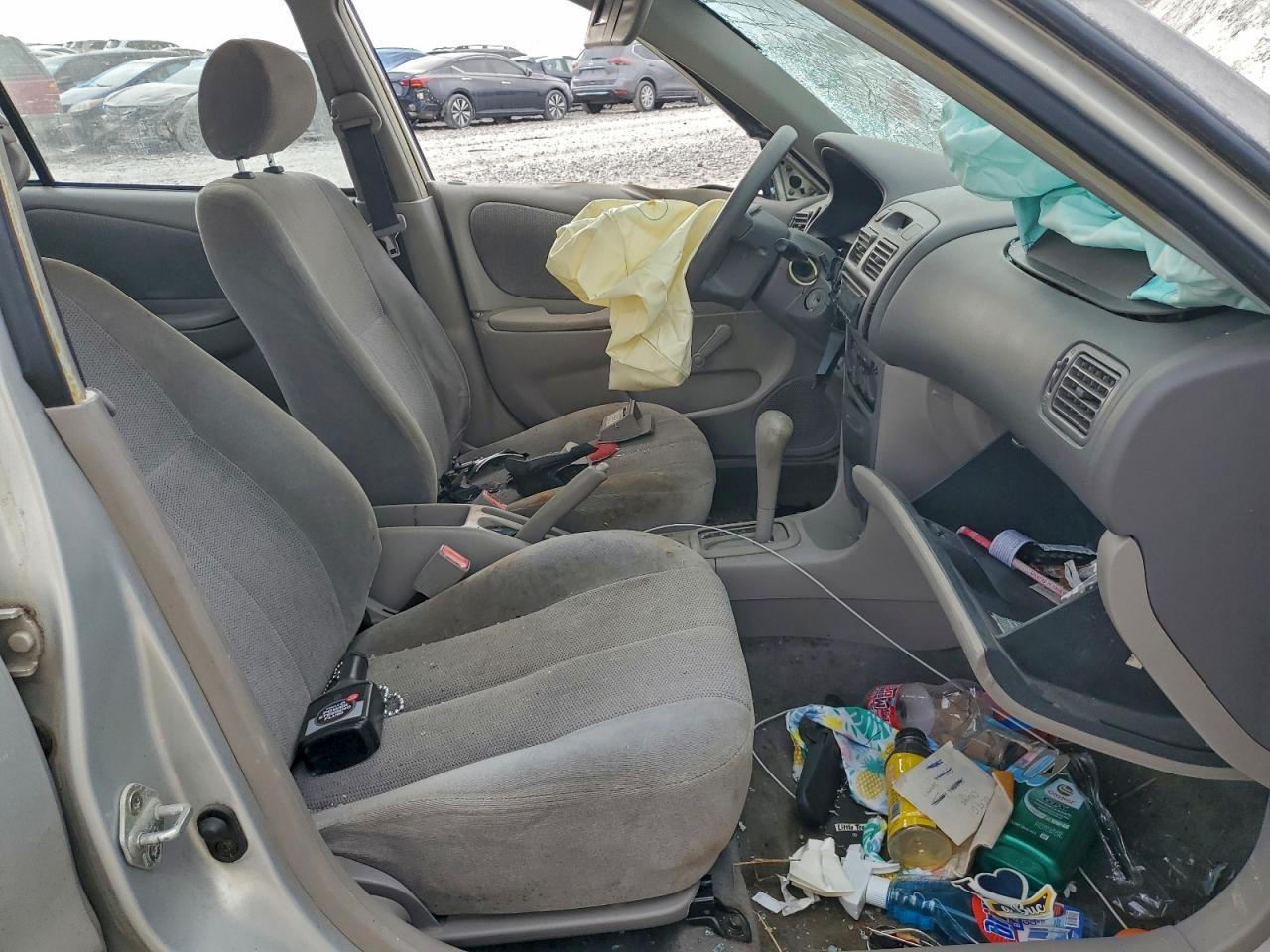 2001 Toyota Corolla Ce - Фото 7