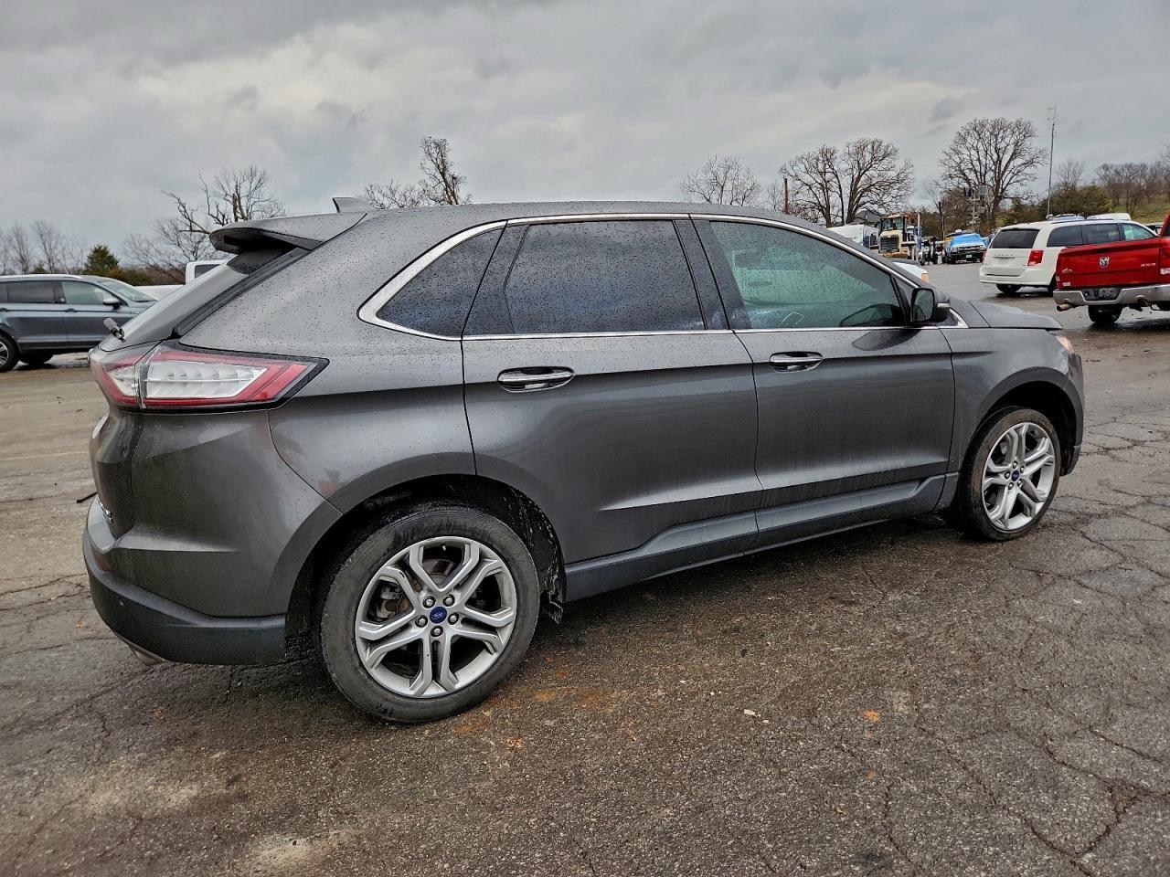 2016 Ford Edge Titanium - Image 3
