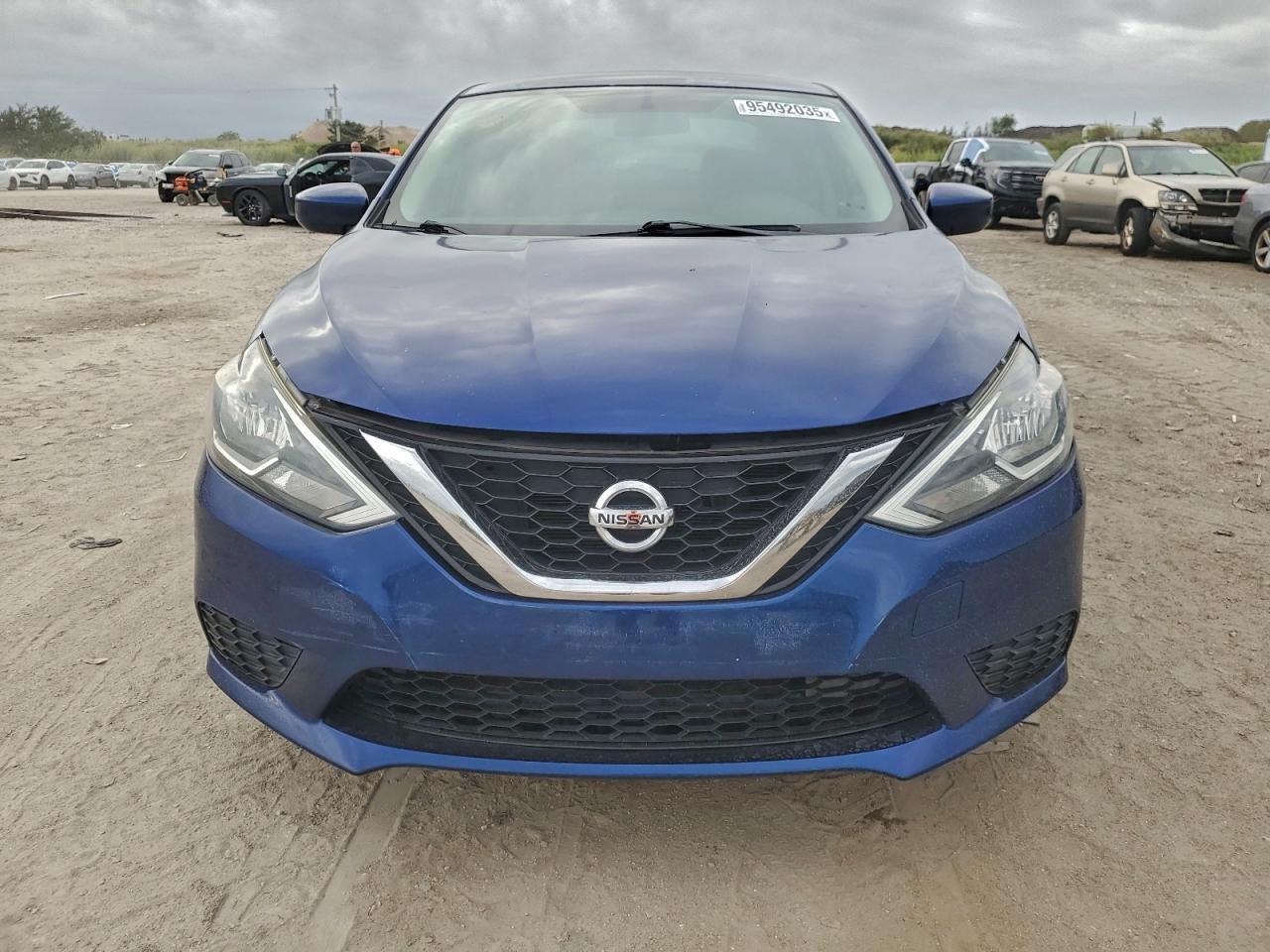2017 Nissan Sentra S - Фото 5