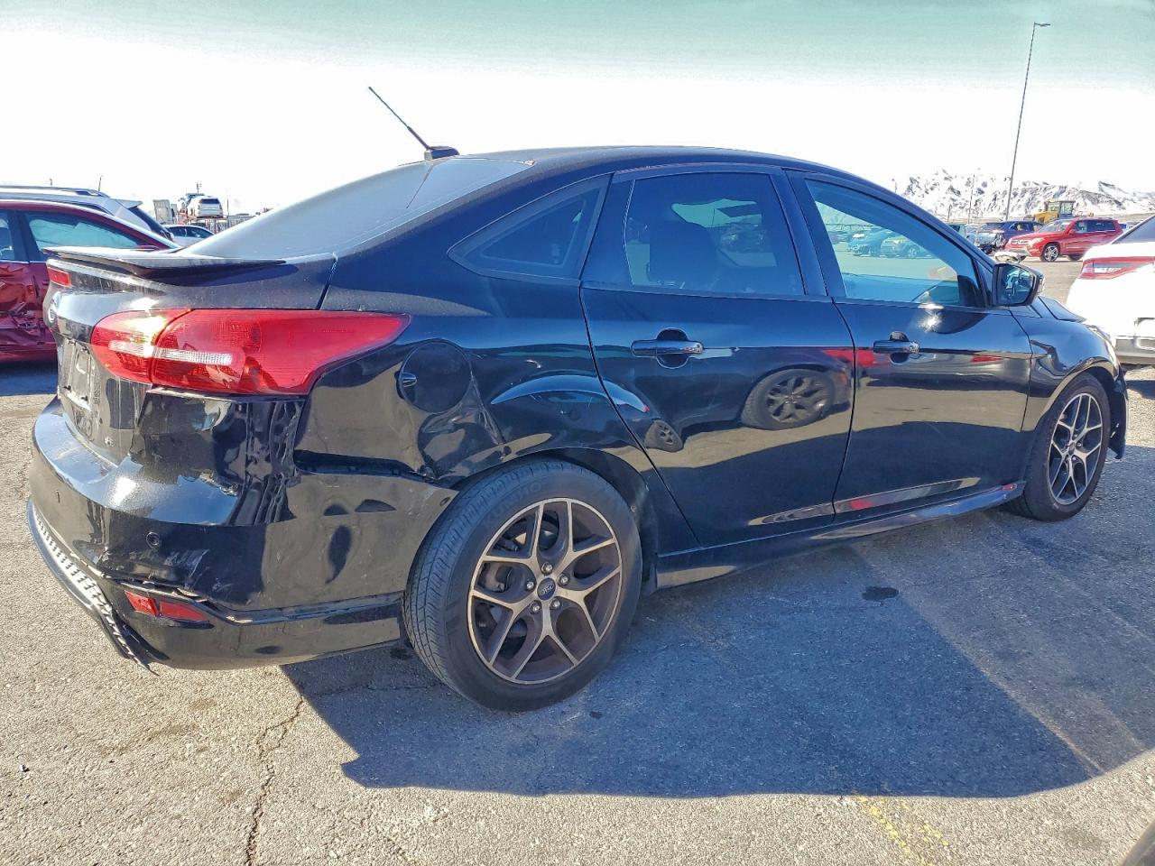 2016 Ford Focus Se - Фото 3