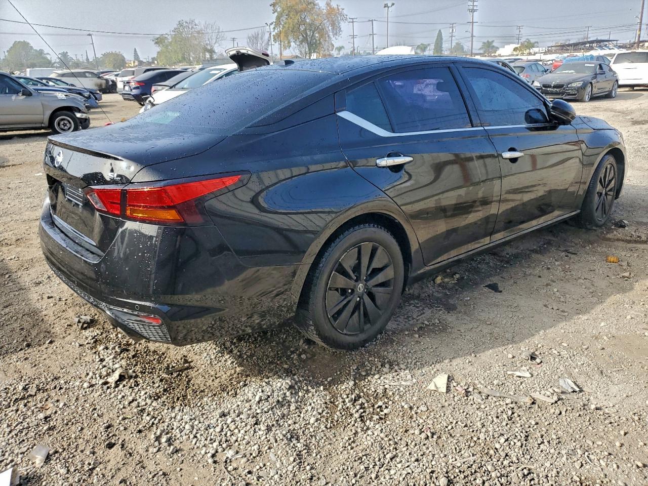 2019 Nissan Altima Sl - Фото 3