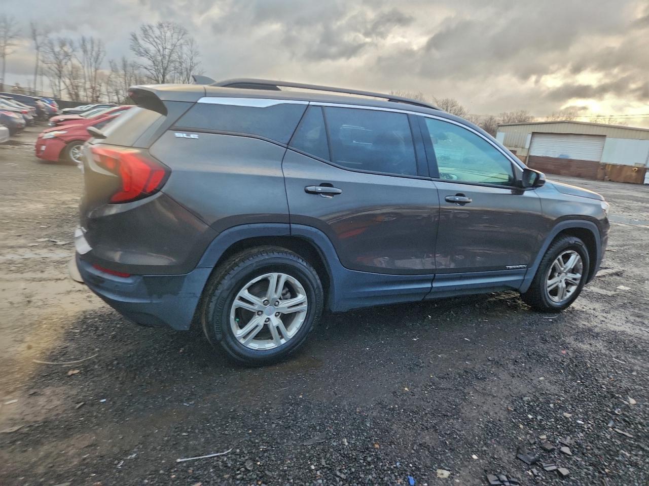 2019 GMC Terrain Sle - Image 3