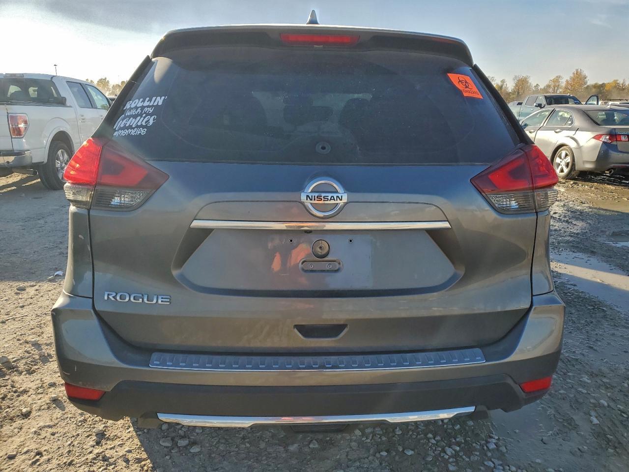 2017 Nissan Rogue S - Image 6