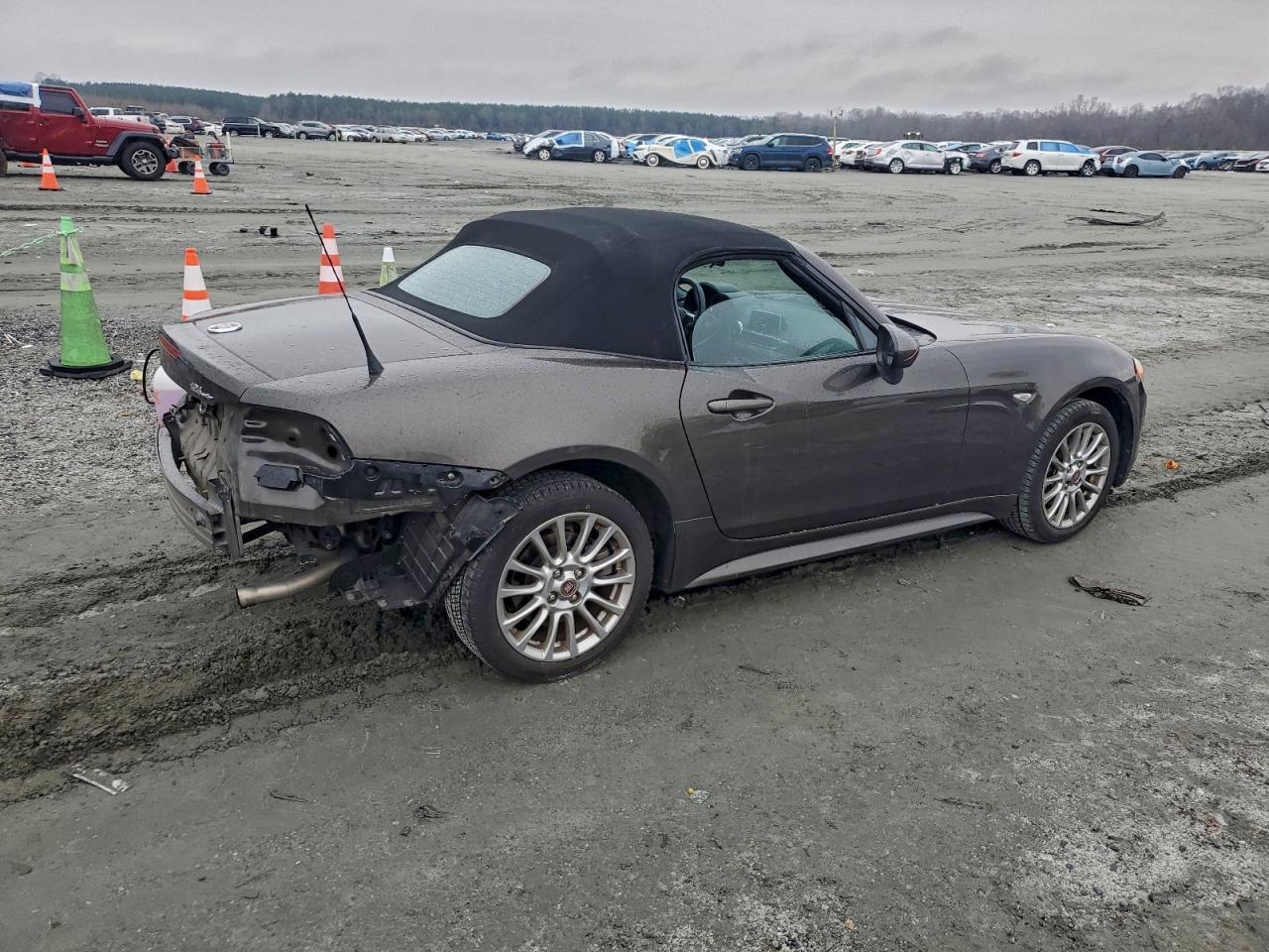 2018 Fiat 124 Spider Classica - Фото 3