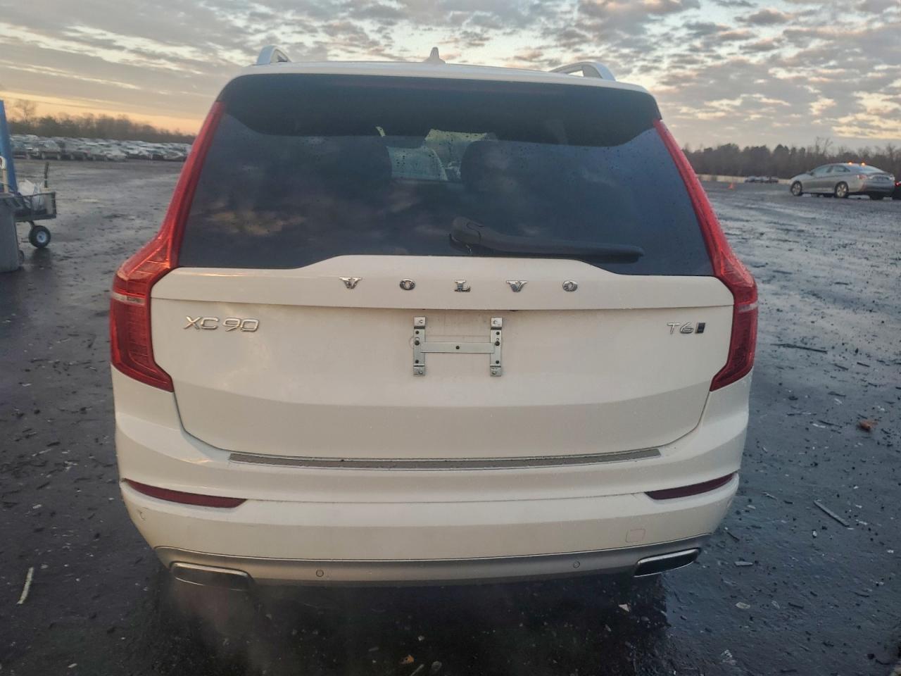 2019 Volvo Xc90 T6 Momentum - Image 6