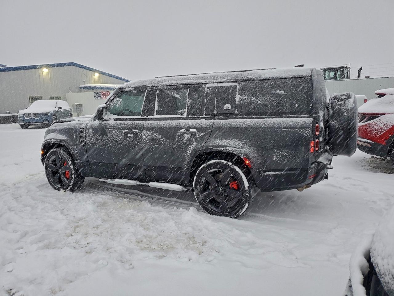 2023 Land Rover Defender 130 X-Dynamic Se - Image 2