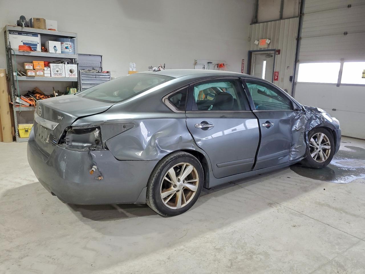 2015 Nissan Altima 2.5 - Image 3