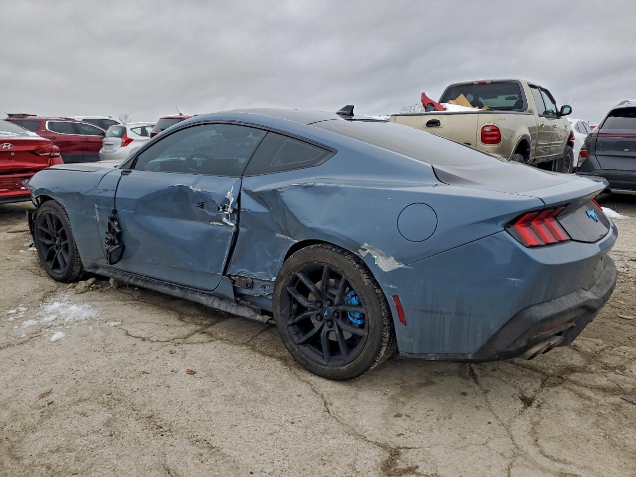 2024 Ford Mustang - Фото 2