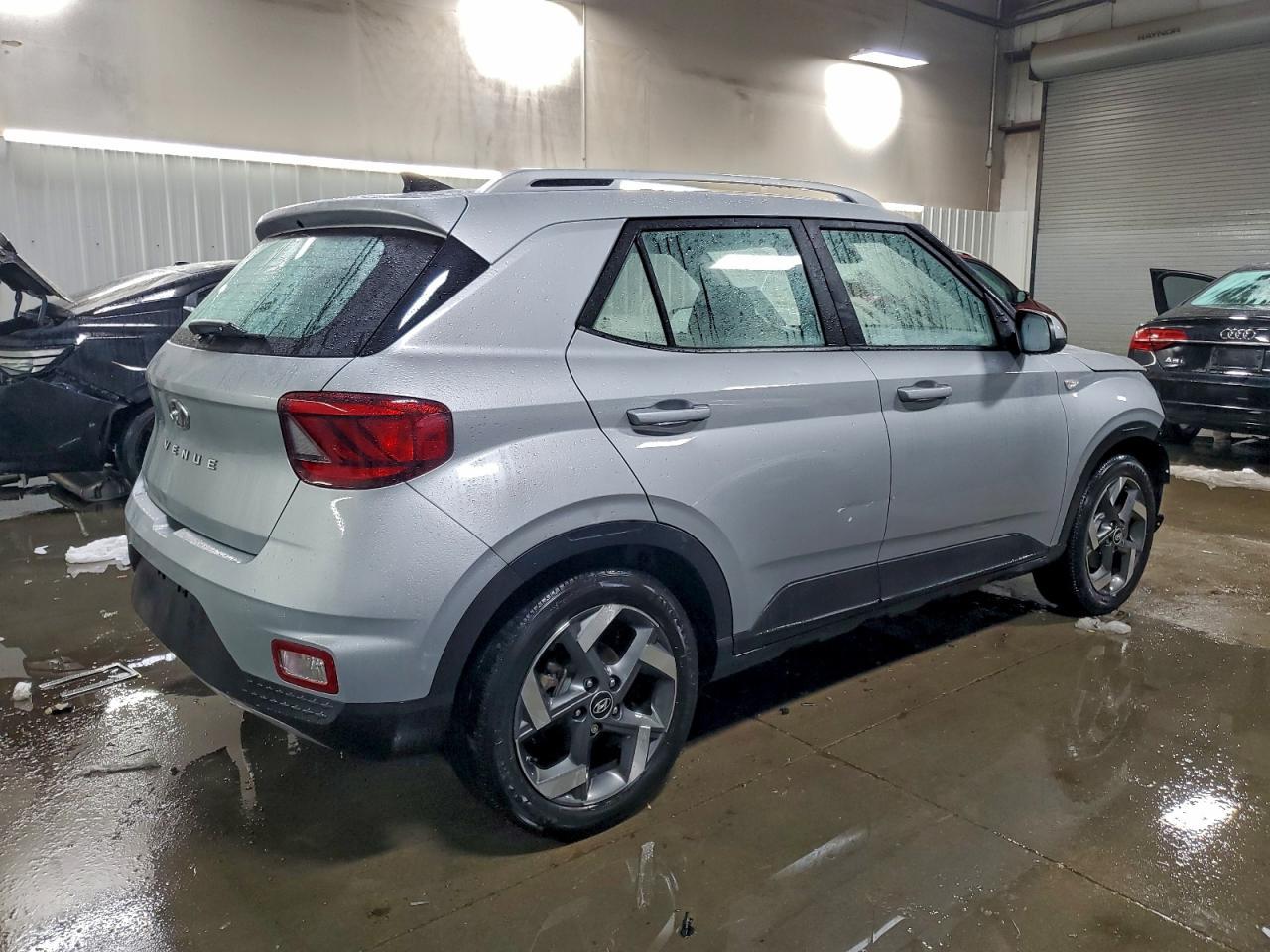 2022 Hyundai Venue Sel - Фото 3
