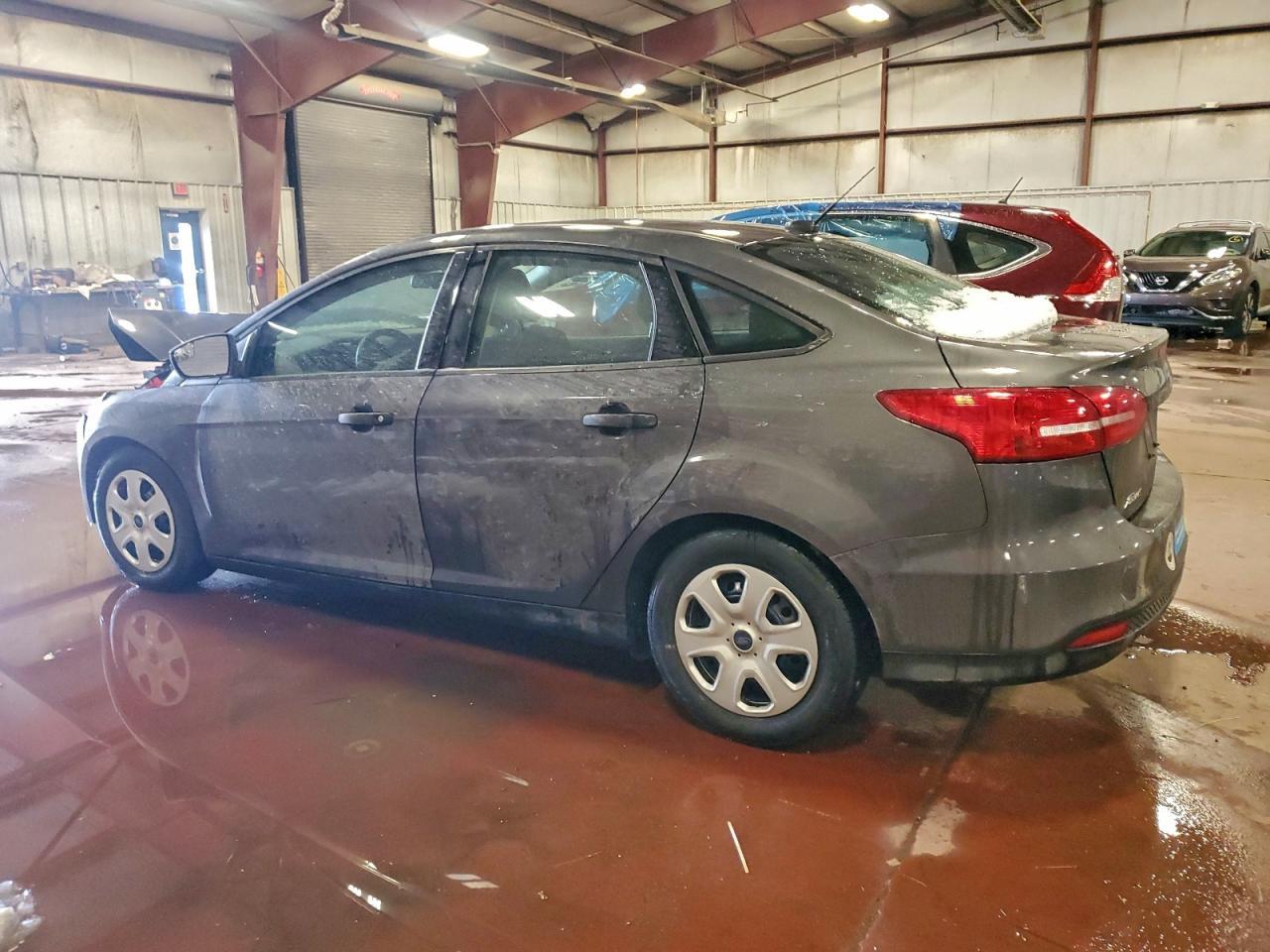 2015 Ford Focus S - Фото 2