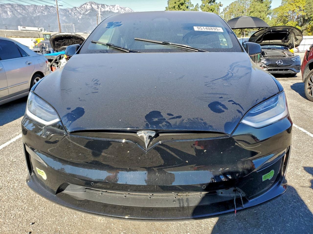 2023 Tesla Model X - Фото 5