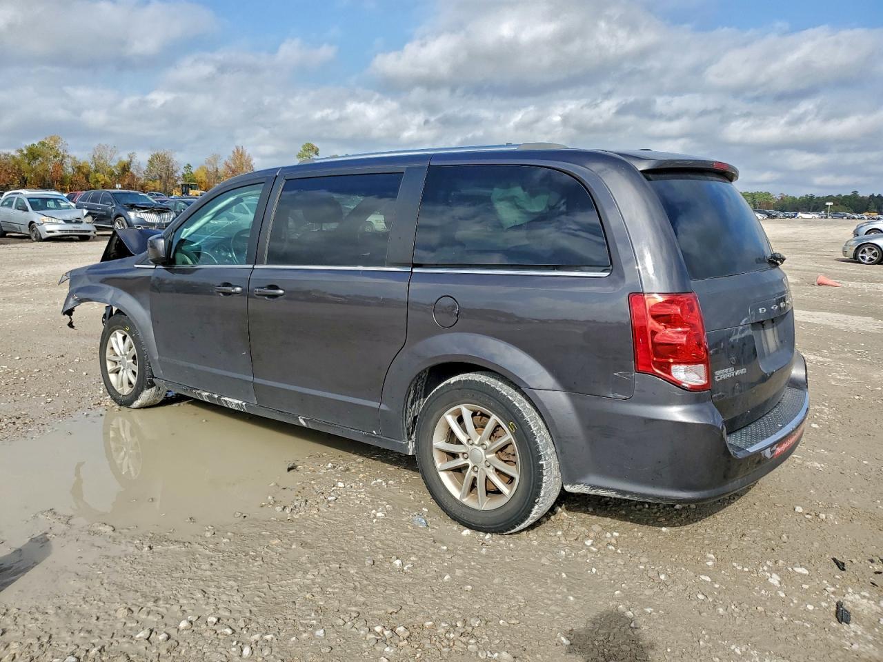 2020 Dodge Grand Caravan Sxt - Image 2
