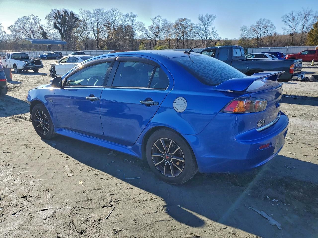 2017 Mitsubishi Lancer Es - Image 2