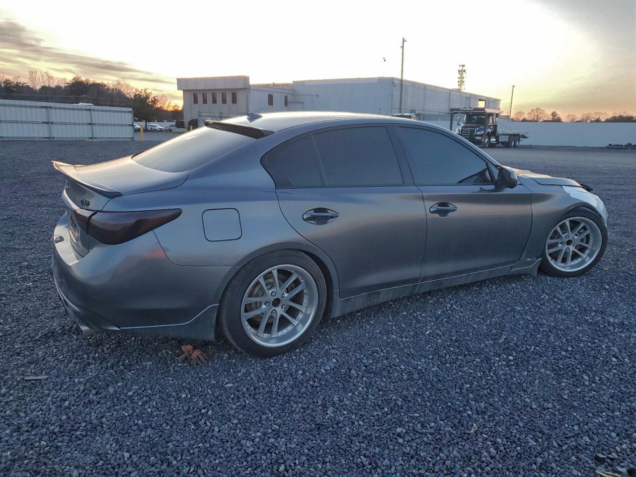 2021 Infiniti Q50 Luxe - Фото 3