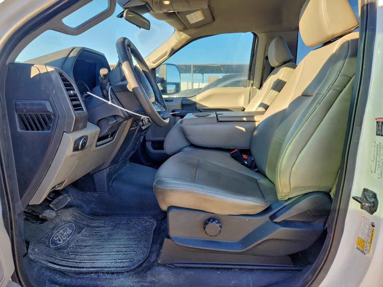 2022 Ford F350 Super Duty - Фото 7