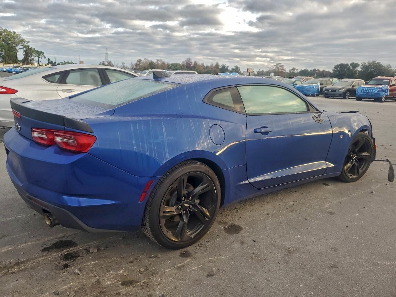 2019 Chevrolet Camaro Ls - Фото 3