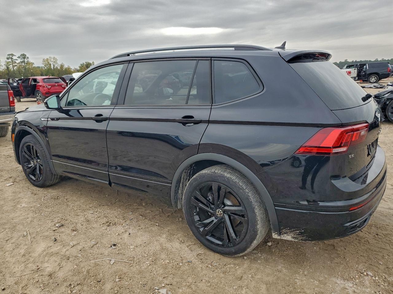 2024 Volkswagen Tiguan Se R-Line Black - Фото 2
