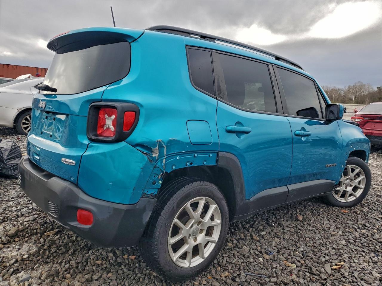 2021 Jeep Renegade - Image 3