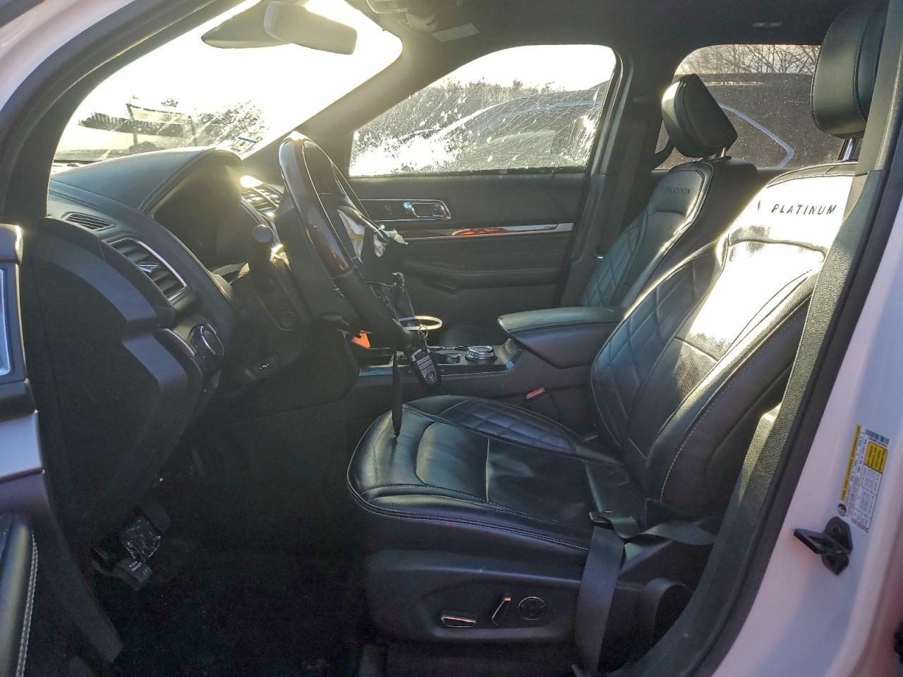2018 Ford Explorer Platinum - Image 7