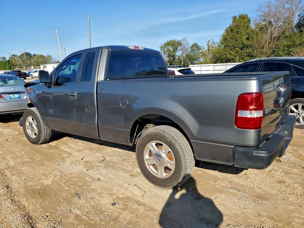 2007 Ford F150 - Image 2