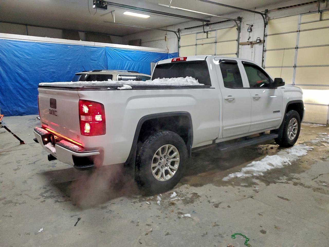 2016 GMC Sierra K1500 - Image 3