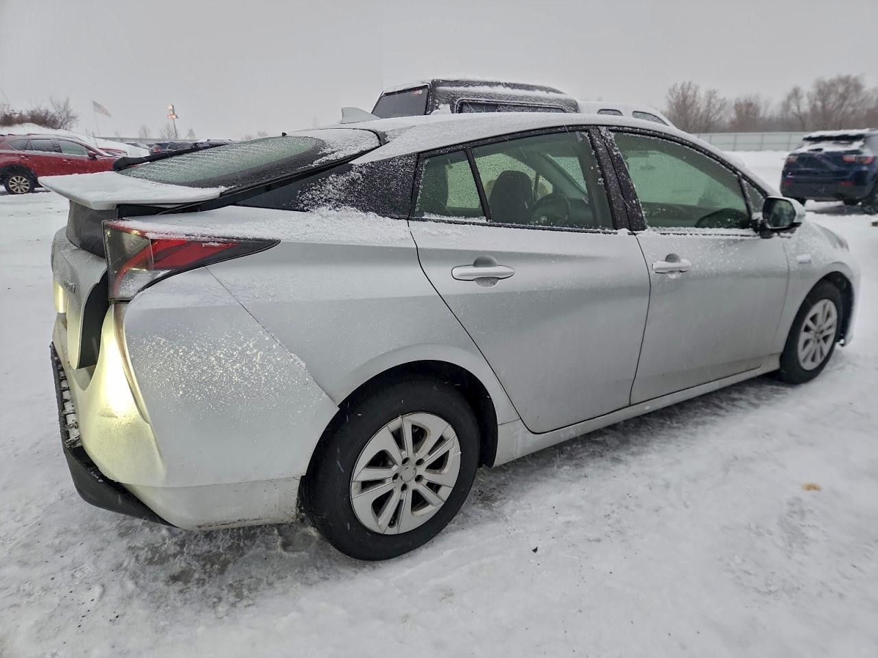 2016 Toyota Prius - Фото 3