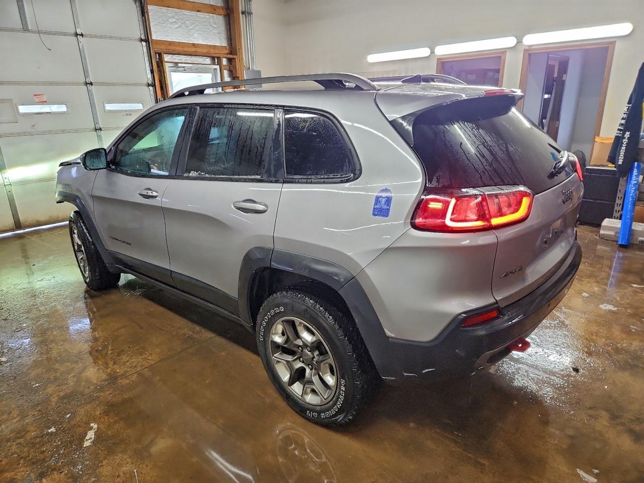 2019 Jeep Cherokee Trailhawk - Фото 2
