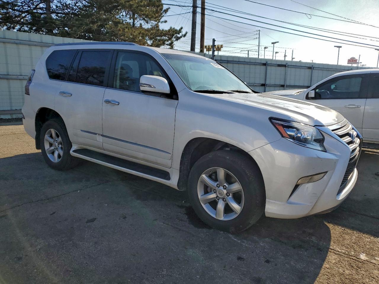 2018 Lexus Gx 460 - Image 4